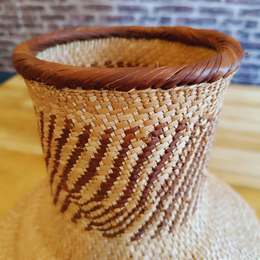 Vase Bolga